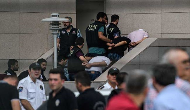 الاناضول: اعتقال منفذي الهجوم على 