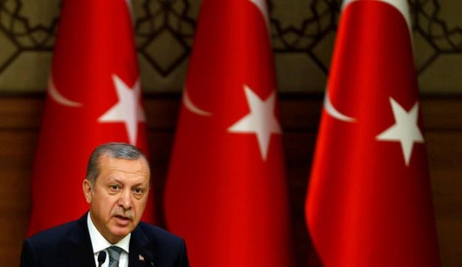 أردوغان يتهم الغرب بدعم الإرهاب والانقلابيين