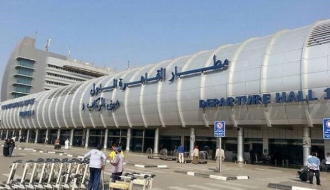 ضبط سعوديين حاولا تهريب تحفيات ومخدرات من القاهرة
