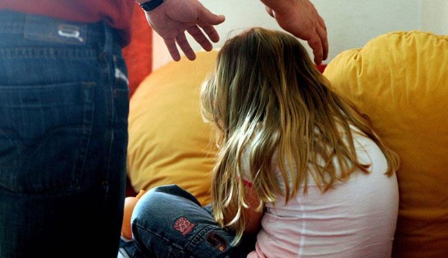 قصة مؤلمة تكشفها الغارديان..تعرض الاطفال للاغتصاب بمخيمات اللاجئين في اوروبا