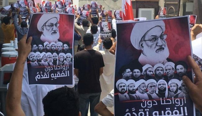 وقفة احتجاجية عند جامع الإمام الصادق بعد منع السلطات إقامة صلاة الجمعة