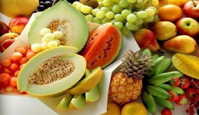 يجب أن تتناول الفواكه ومعدتك خاوية. لماذا؟ إليك الأسباب
