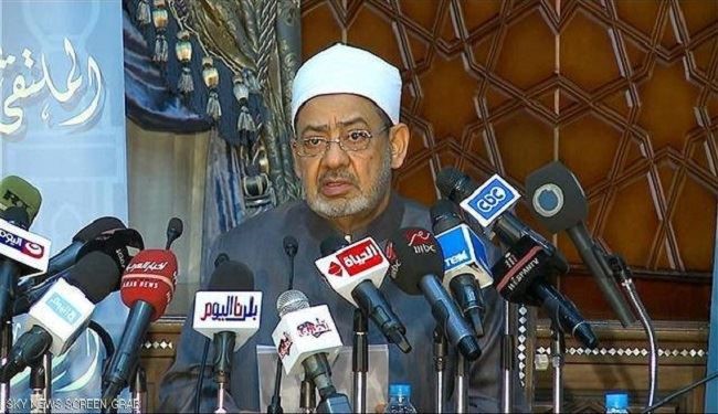 شيخ الأزهر يدعو لنبذ التطرف والجهل ومحاربة الافكار التكفيرية