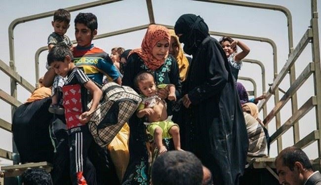 فرار گسترده عراقی‌ها از چنگال داعش در موصل