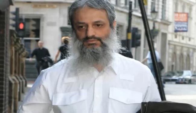 اخراج پلیس مسلمان انگلیسی شبیه بن لادن!