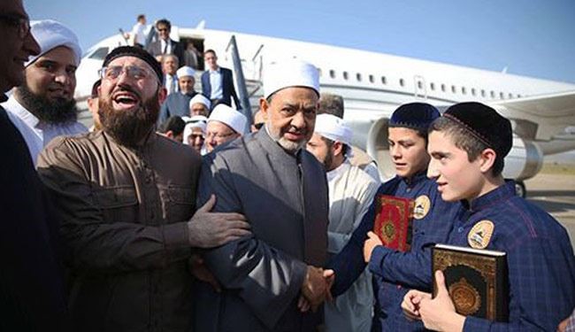 لإرضاء السعودية.. هل سيقيل السيسي شيخ الأزهر بسبب مؤتمر الشيشان؟!
