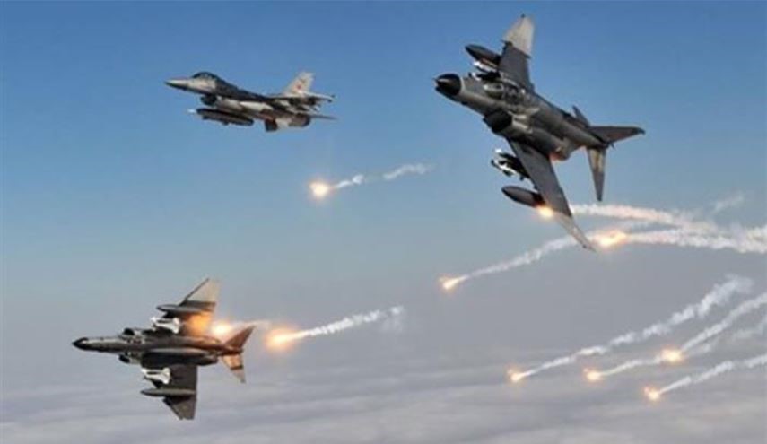 مصدر عسكري: غارات عنيفة على أهداف 