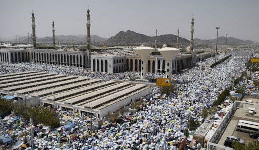 الامة الاسلامية تحتفل بعيد الاضحى وسط اجواء ذكرى كارثة منى