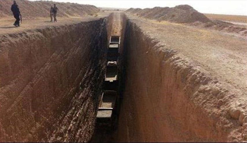 داعش، دور موصل، خندق های آتشین حفر کرد