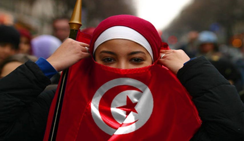 خطبة طفلة الـ12 عاما تصدم التونسيين وتثير جدلا واسعا