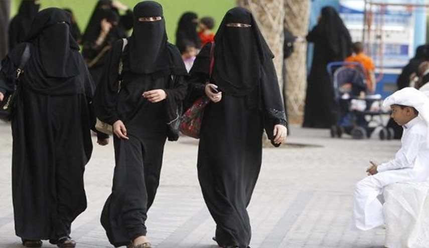 الأوبزرفر: السعوديات يأملن نهاية 