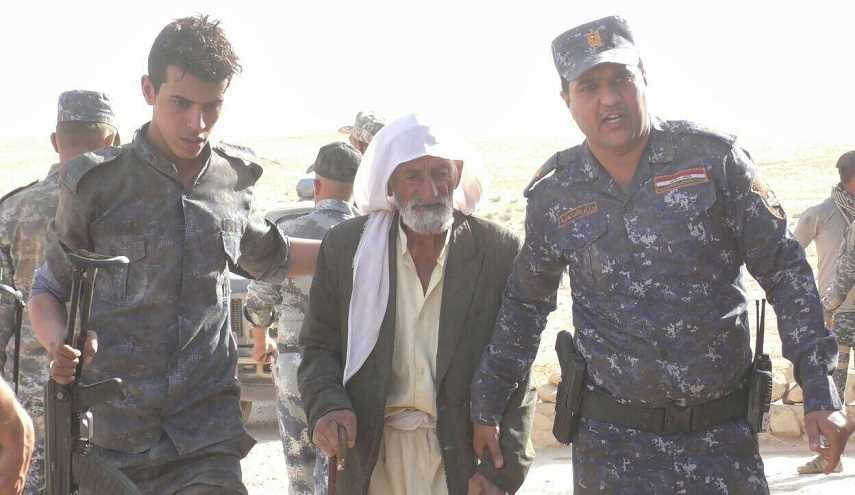 بالصور.. القوات العراقية وتحرير أهالي القرى المحيطة بالموصل