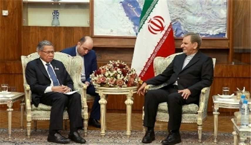 جهانغيري: ازالة العقبات المصرفية الحاجة الاساسية لتنمية العلاقات الاقتصادية بين ايران وماليزيا