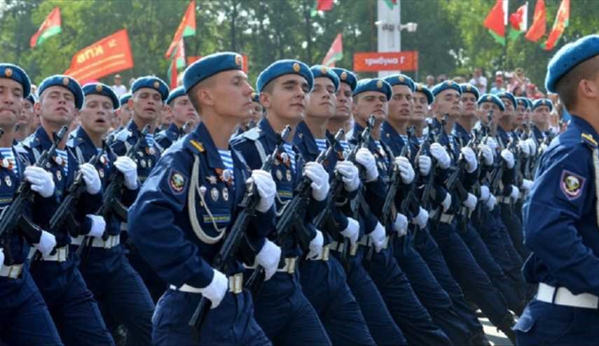 چتربازان روس، فارسی و عربی می‌آموزند