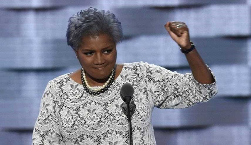 ويكيليكس تفضح غش فريق كلينتون وتطيح بسياسية في CNN!