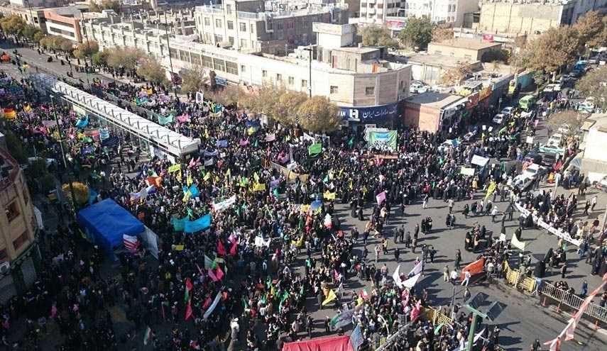 آغاز تظاهرات ضد آمریکایی 13 آبان