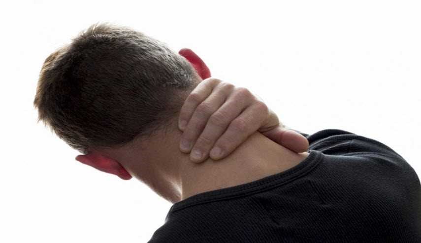 أفضل طريقة لعلاج تشنج الرقبة.. في 60 ثانية فقط!