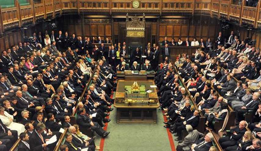 دولت انگلیس توقف فروش سلاح به عربستان را رد کرد