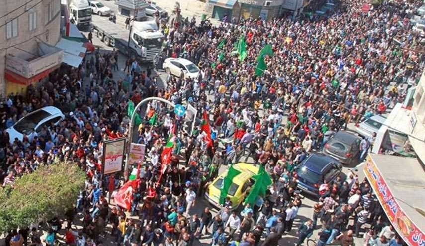 تظاهرة لحماس رفضا لمنع استخدام مكبرات الصوت في المساجد