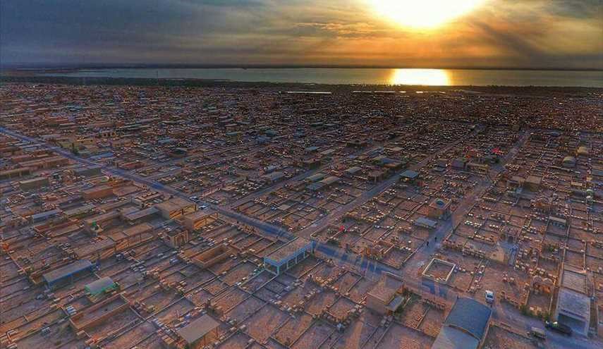 شاهد الصور الجوية لمقبرة وادي السلام ..أحد  أكبر المقابر الإسلامية في النجف الأشرف