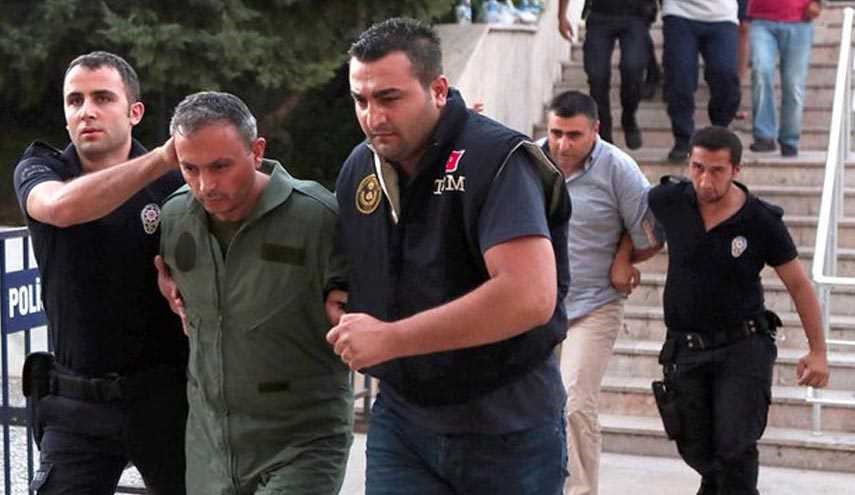 اقالة اكثر من 15 الف موظف آخر في تركيا