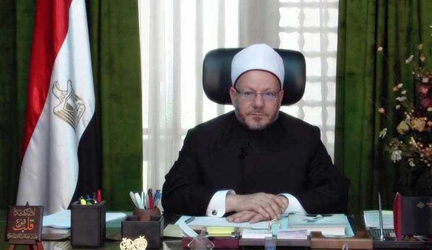 الجدل يحتدم في مصر حول فتوى قطع الصلاة للرد على الهاتف