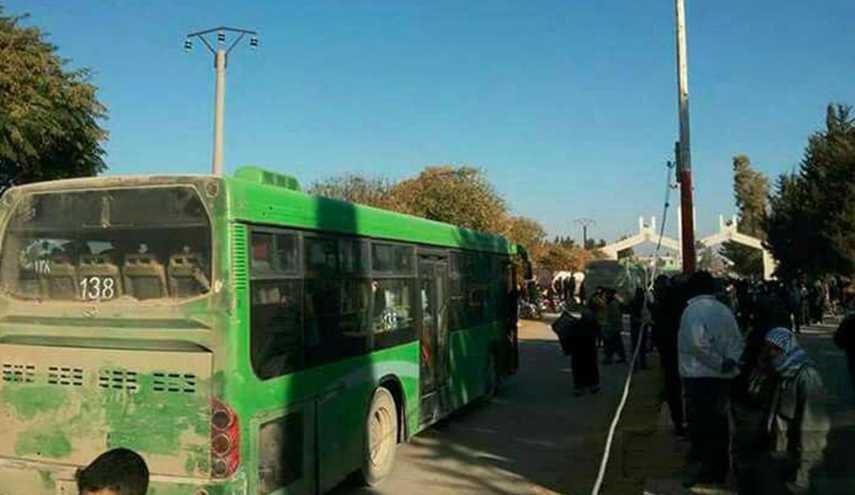 أكثر من 140 مسلحا ألقوا السلاح وخرجوا عبر الممرات المتاحة لهم من حلب