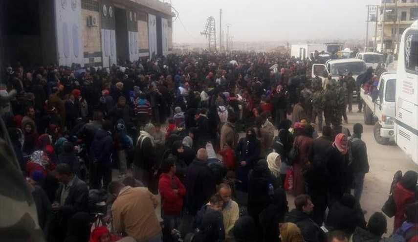 الجيش ينقل 90 ألف مدني من شرق حلب الى مناطق آمنة