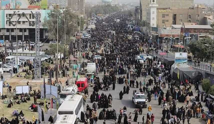 بالصور ...حركة الزائرين المعزين بوفاة الرسول الاكرم (ص) في النجف الأشرف