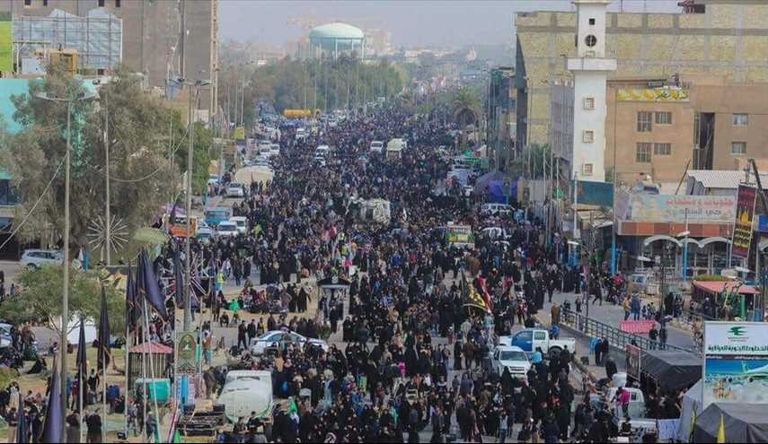 شاهد كيف ذهب الالاف لمرقد الامام علي (ع) في ذكرى وفاة الرسول (ص)