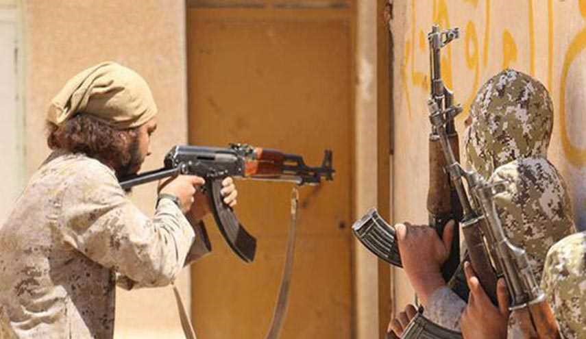قتلى وجرحى وانشقاقات في صفوف 