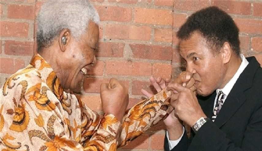 بالصورة..رسالة بعث بها كلاي إلى مانديلا..ماذا كتب له؟