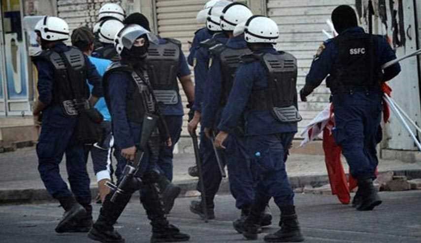 المنامة تزيل أعلاما رفعها مواطنون احتفالا بمولد النبي (ص)