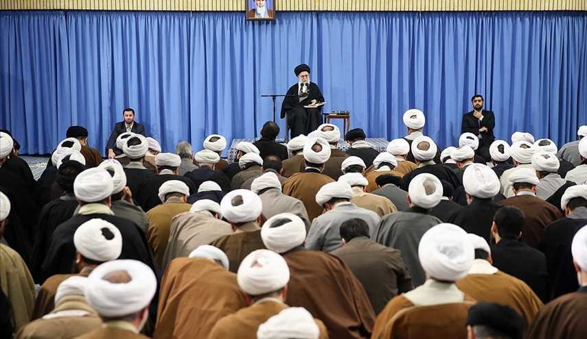 جلسة تدریس بحث خارج الفقه لقائد الثورة الاسلامیة