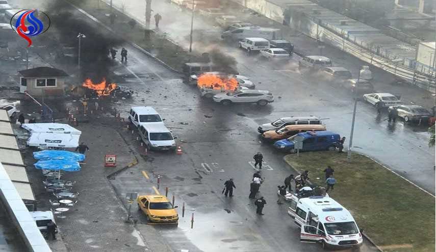 مهاجمان ازمیر کلاشینکف و نارنجک داشتند+تصویر