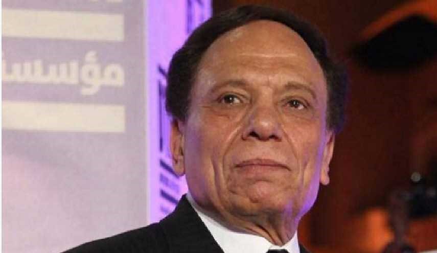 بالصور: عادل إمام ظهر مع شقيقه.. لن تصدّقوا الشبه بينهما!