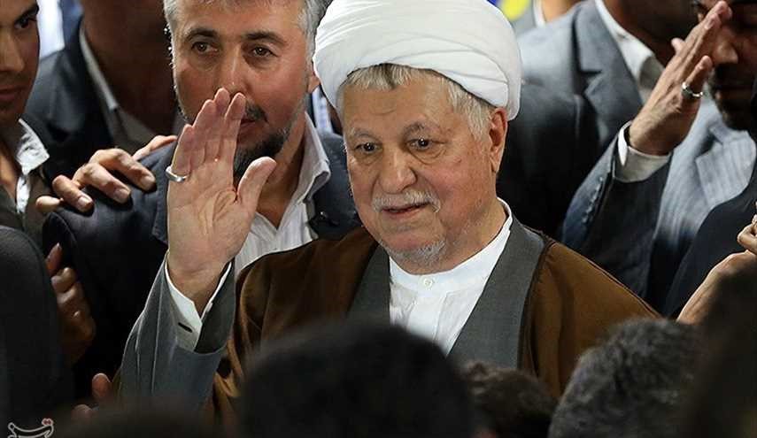 آية الله هاشمي رفسنجاني بعدسة الكاميرات