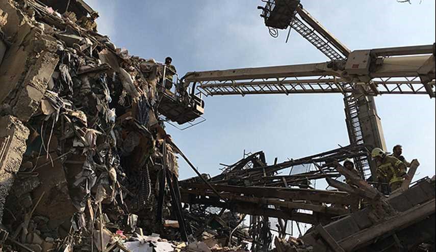 فرو ریختن ساختمان پلاسکو در پی آتش سوزی/ تصاویر