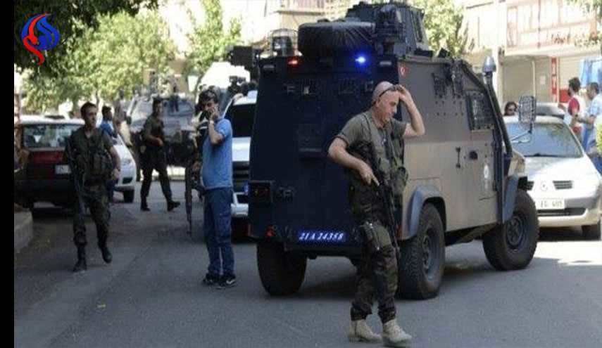 تركيا: اعتقال 177 من رجال الشرطة بسبب 