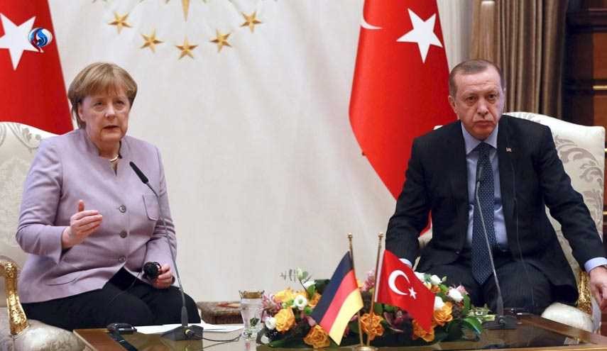 اردوغان لميركل: أنا لا أقبل ..