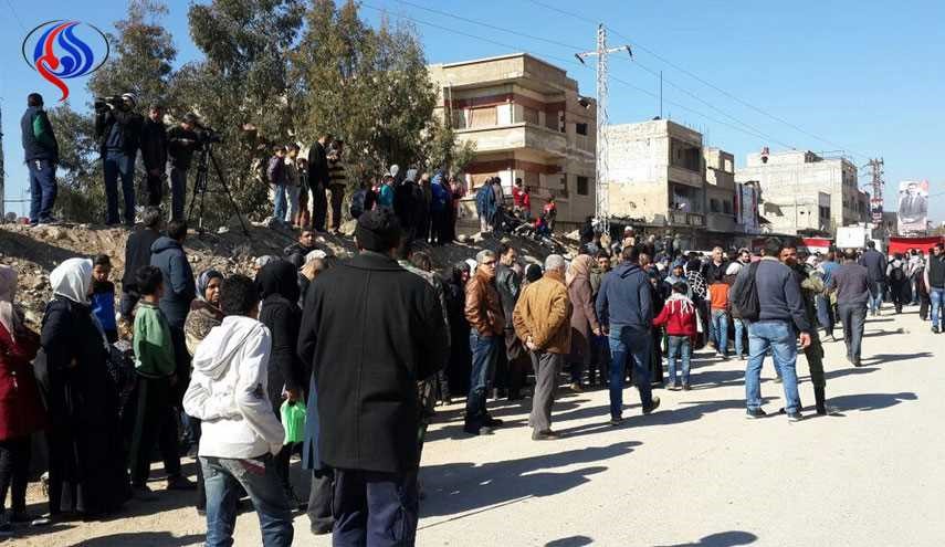 بالصورة.. عودة اهالي بلدة الديابية بريف دمشق