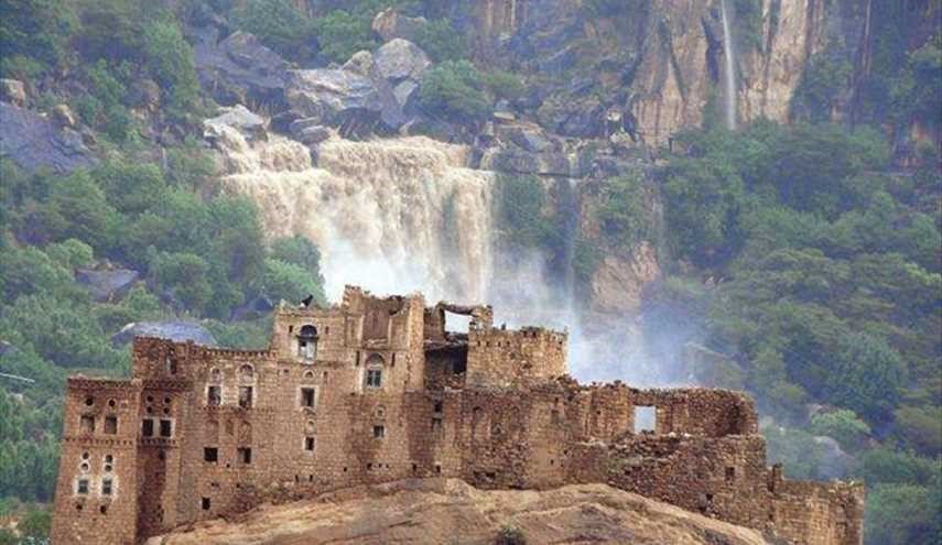 بالصور .. شلال الأهجر في اليمن