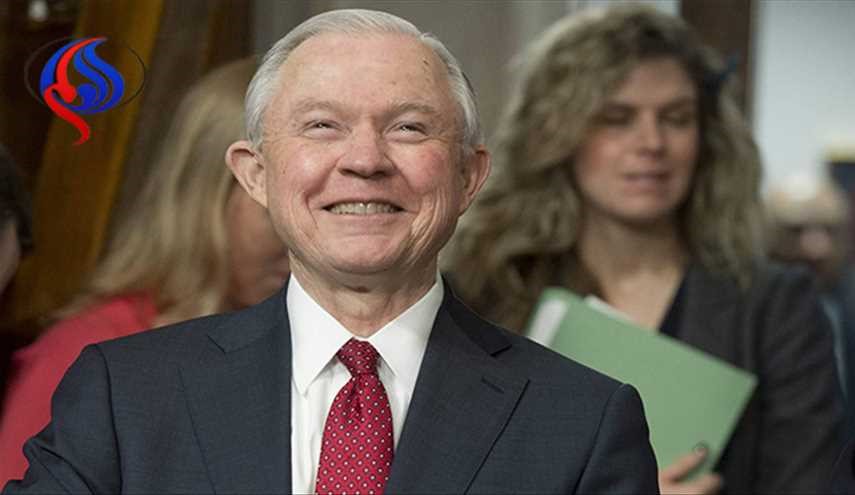 الشيوخ الاميركي يصادق على تعيين المتشدد سيشونز وزيرا للعدل