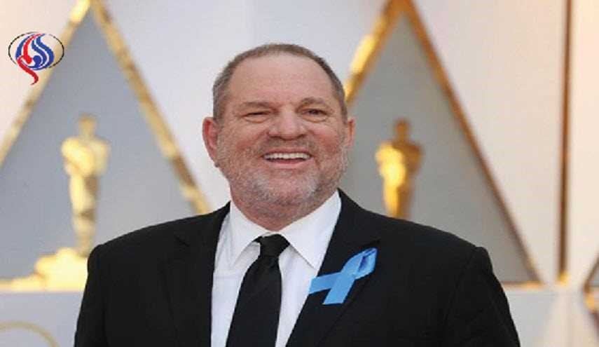 صورة..ما سر الشريط الازرق على أزياء نجوم بحفل الأوسكار؟