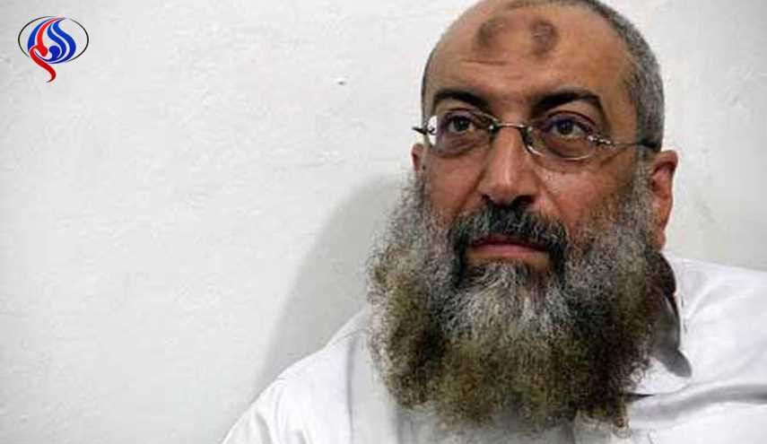سلفي معروف: إياك ان تقول بأن الله يحب عباده!