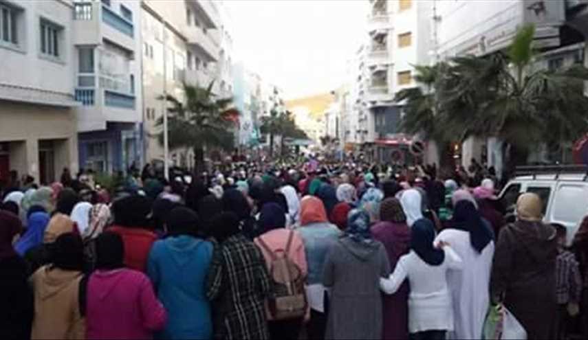 مسيرة نسائية بمدينة الحسيمة مساندة للحراك الشعبي
