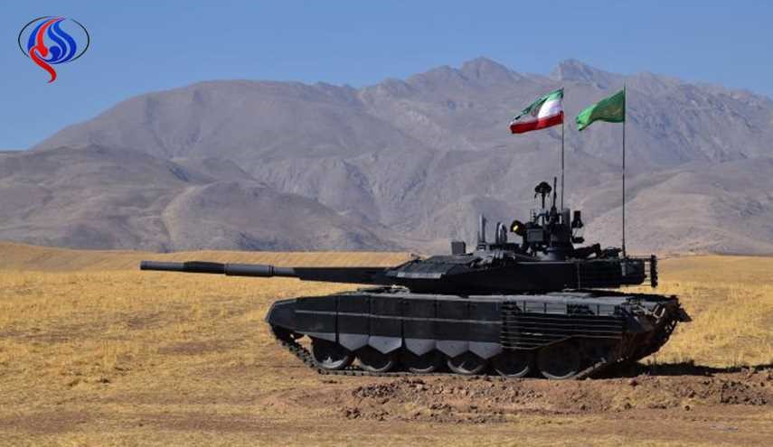 شاهد: ايران تزيح الستار عن دبابة محلية متطورة وتفتتح خطها الإنتاجي