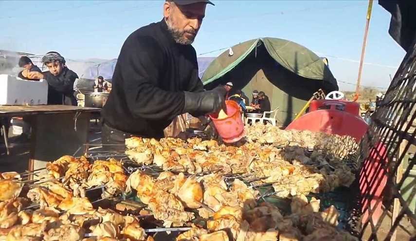 يقدمون افضل ما لديهم خدمة لزوار الامام الحسين عليه السلام