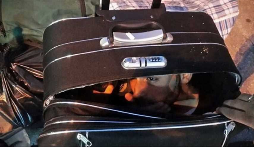هذا ما فعلته امرأة سورية لتهريب ابنها الى اليونان!