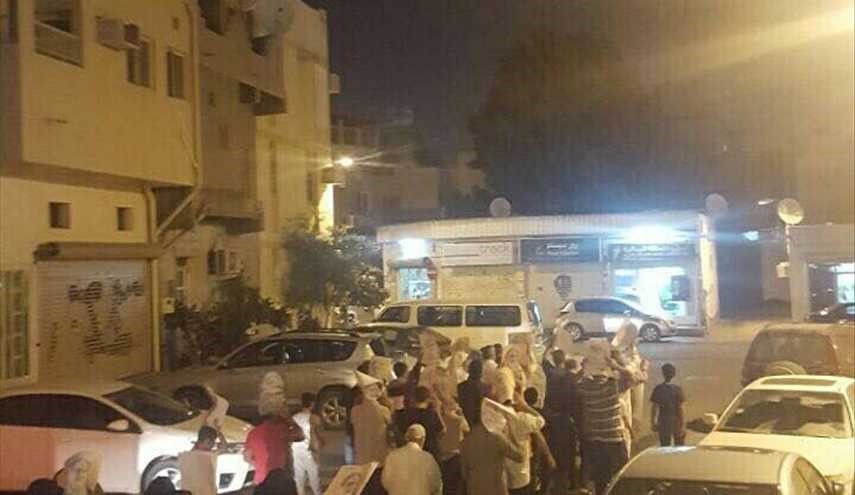 بالصور..مسيرات واحتجاجات غاضبة في مختلف مدن البحرين وفاء للشهيد 